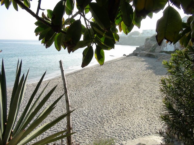 Pláž v Nerja, dovolenka Andalúzia